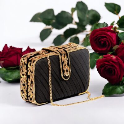 PLEATED BOX CLUTCH Zardozi - Image 5